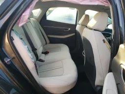 
										Hyundai Sonata Hybrid full									