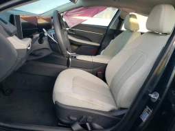 
										Hyundai Sonata Hybrid full									