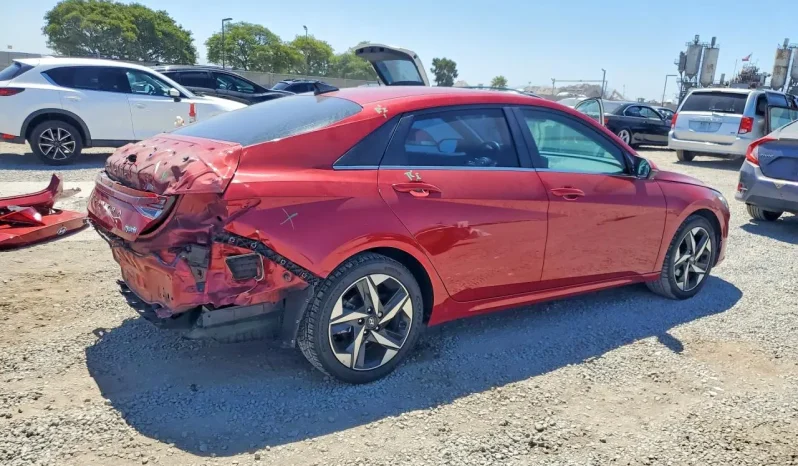 
								Hyundai Elantra full									