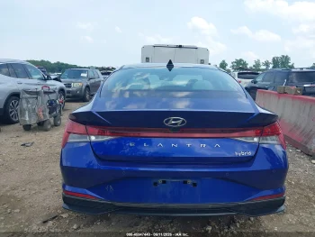 Hyundai Elantra Hybrid