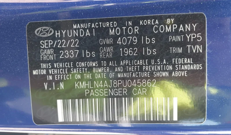 
								Hyundai Elantra Hybrid full									