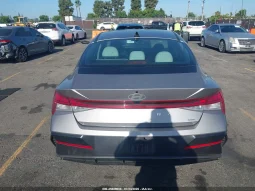 
										Hyundai Elantra full									
