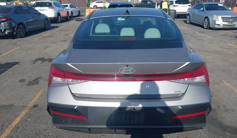 
								Hyundai Elantra full									