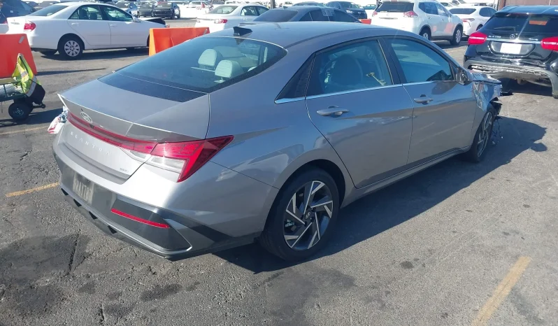
								Hyundai Elantra full									