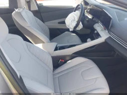 
										Hyundai Elantra full									