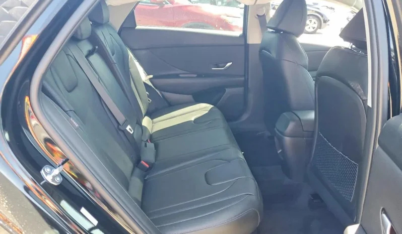 
								Hyundai Elantra full									