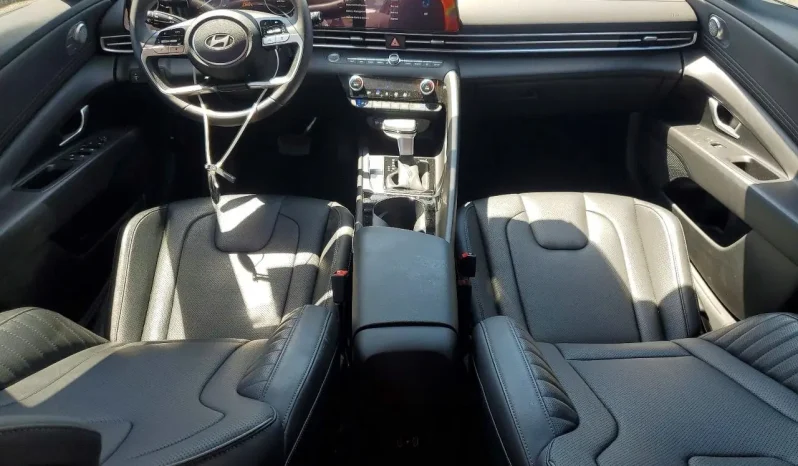
								Hyundai Elantra full									
