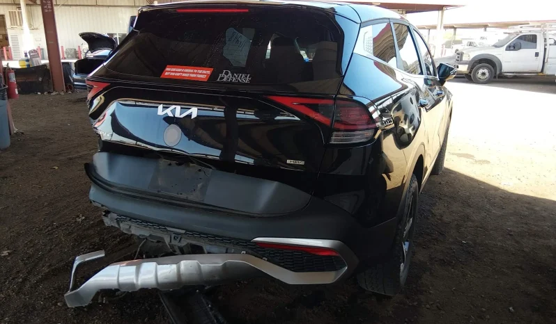 
								Kia Sportage Hybrid full									