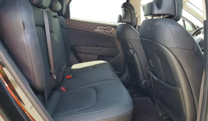 
								KIA Sportage full									