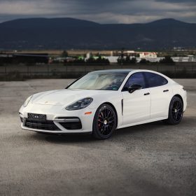 2017 Porsche Panamera, Turbo