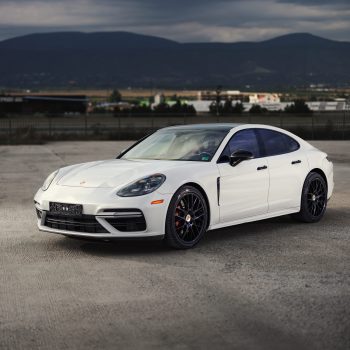 2017 Porsche Panamera, Turbo