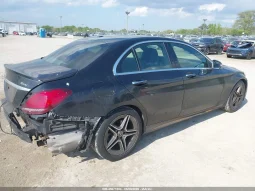 
										Mercedes-Benz C 300 full									