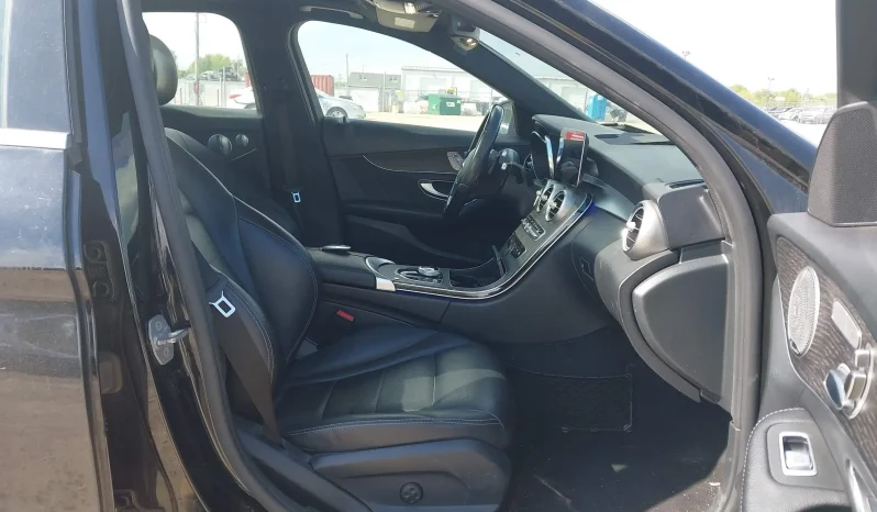 
								Mercedes-Benz C 300 full									
