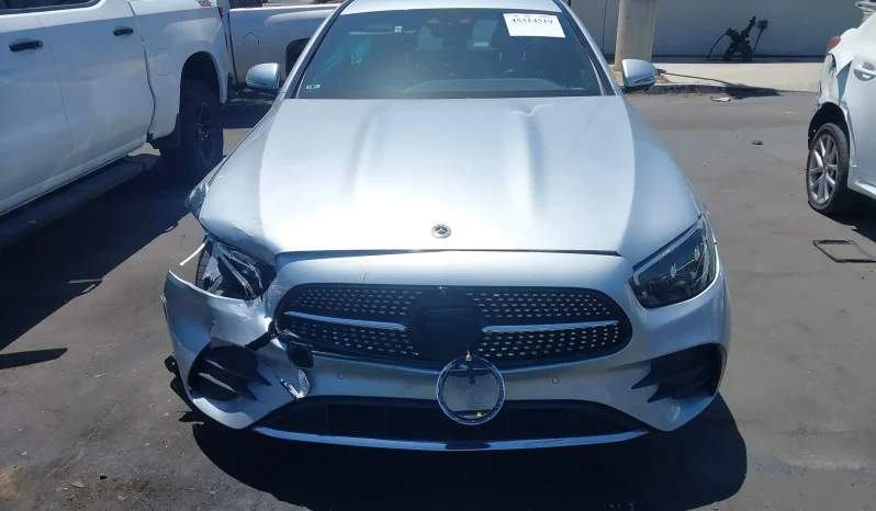 
								Mercedes-Benz E 350 full									