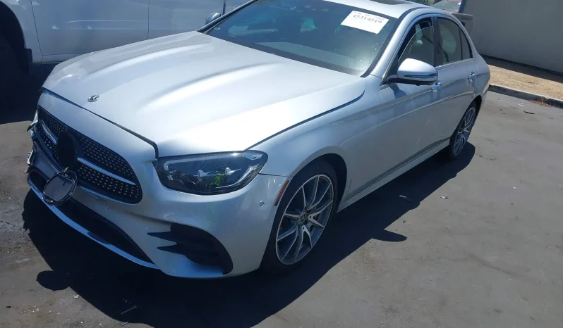 
								Mercedes-Benz E 350 full									
