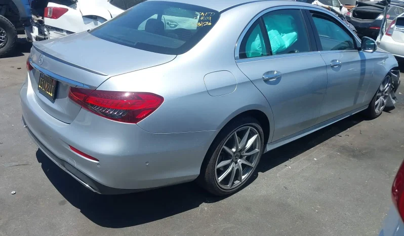 
								Mercedes-Benz E 350 full									