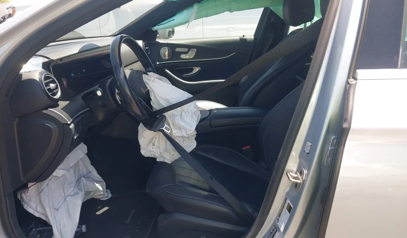 
								Mercedes-Benz E 350 full									