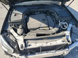 
										Mercedes-Benz GLC 300 full									