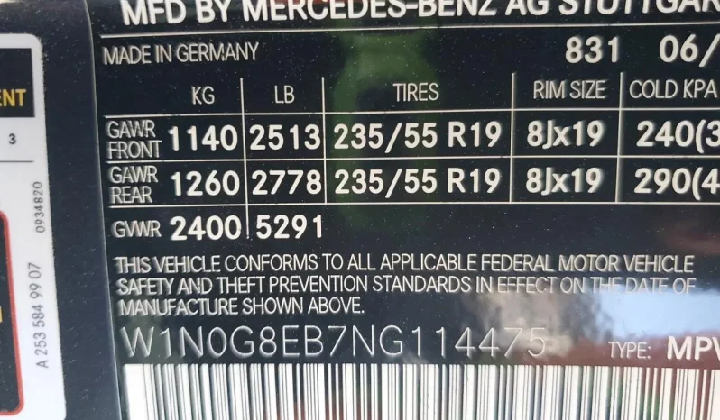 
								Mercedes-Benz GLC 300 full									
