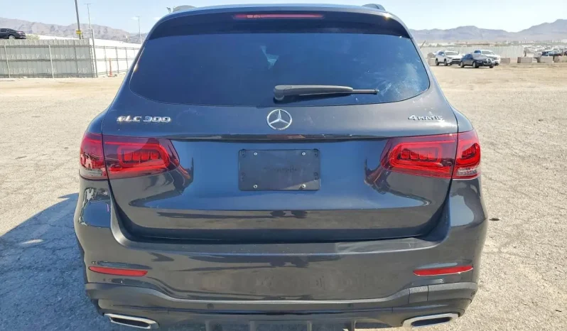 
								Mercedes-Benz GLC 300 full									