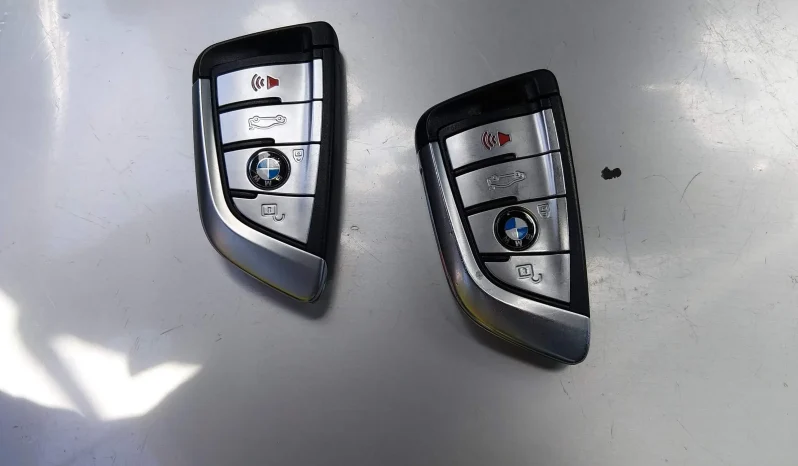 
								BMW 530E full									