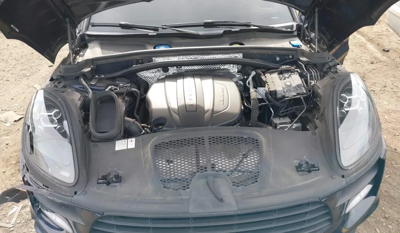 
								Porsche Macan full									