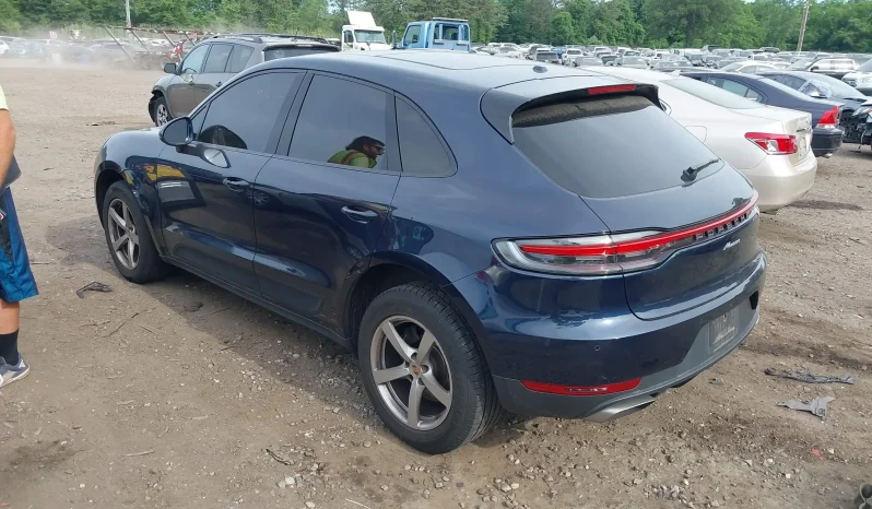 
								Porsche Macan full									