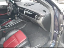 
										Porsche Macan full									
