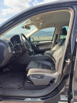 
										2016 Volkswagen Touareg, Vr6 Sport full									