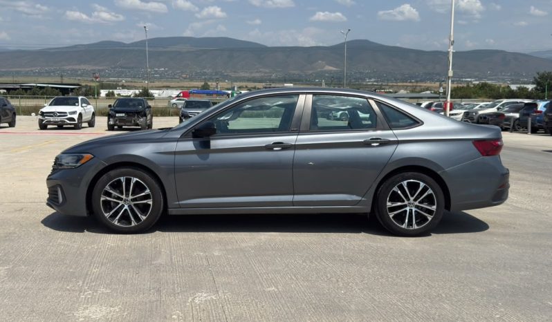 
								2023 Volkswagen Jetta, Sport full									