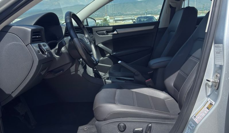 
								2020 Volkswagen Passat SE full									