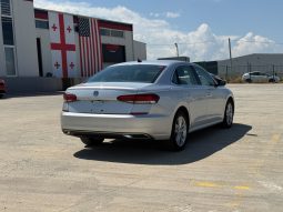 
										2020 Volkswagen Passat SE full									