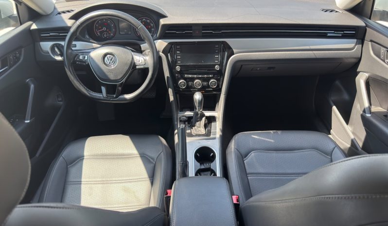 
								2020 Volkswagen Passat SE full									
