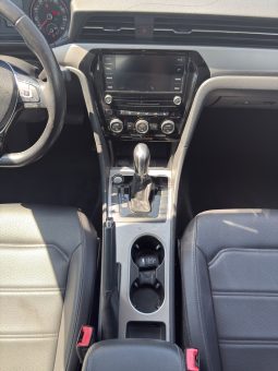 
										2020 Volkswagen Passat SE full									