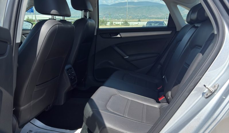 
								2020 Volkswagen Passat SE full									