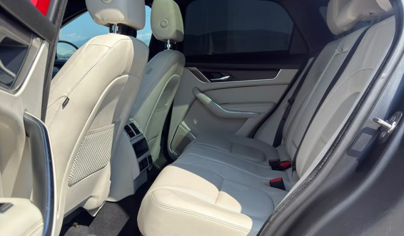 
								2021 Jaguar F-Pace P250 S full									