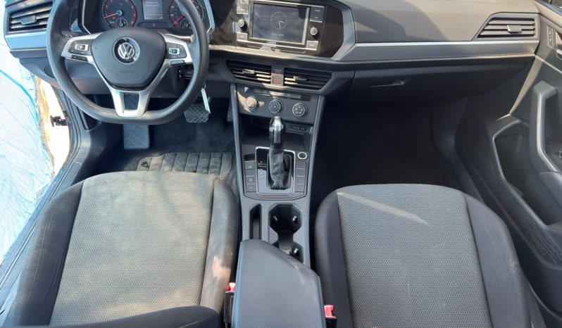 
								Volkswagen Jetta full									