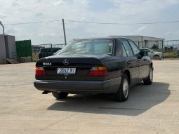 
										1991 Mercedes-Benz 300, E full									