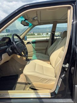 
										1991 Mercedes-Benz 300, E full									