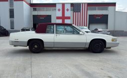 
										1989 Cadillac Deville full									