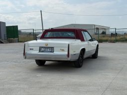 
										1989 Cadillac Deville full									