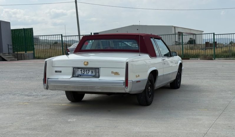 
								1989 Cadillac Deville full									