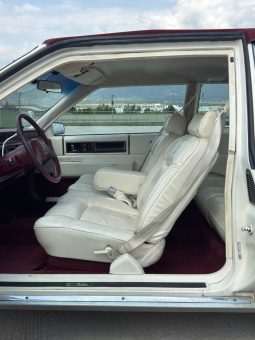 
										1989 Cadillac Deville full									