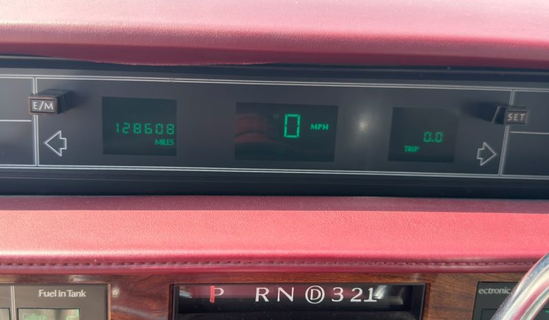 
								1989 Cadillac Deville full									