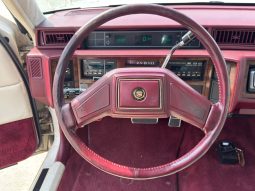 
										1989 Cadillac Deville full									