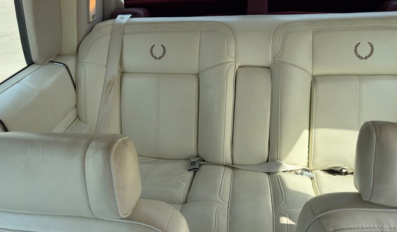 
								1989 Cadillac Deville full									