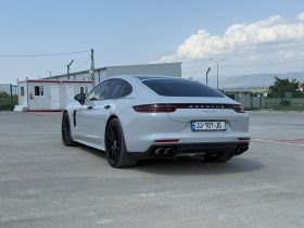 2017 Porsche Panamera, Turbo