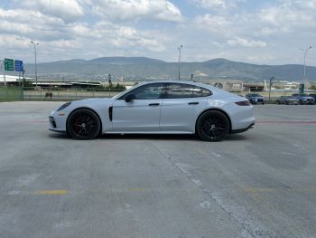 2017 Porsche Panamera, Turbo