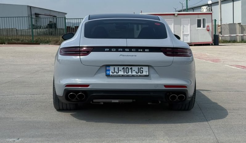 
								2017 Porsche Panamera, Turbo full									
