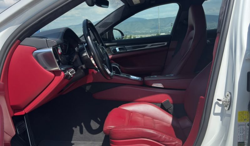 
								2017 Porsche Panamera, Turbo full									